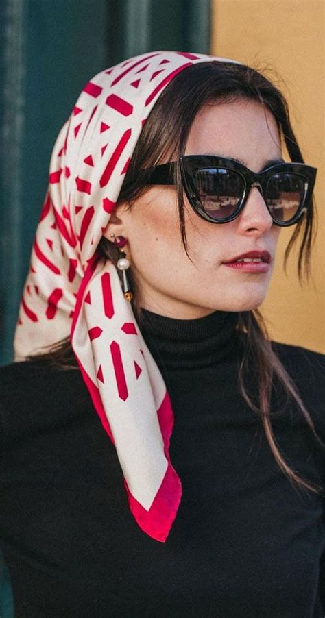 How To Wear A Headscarf Fashionably 